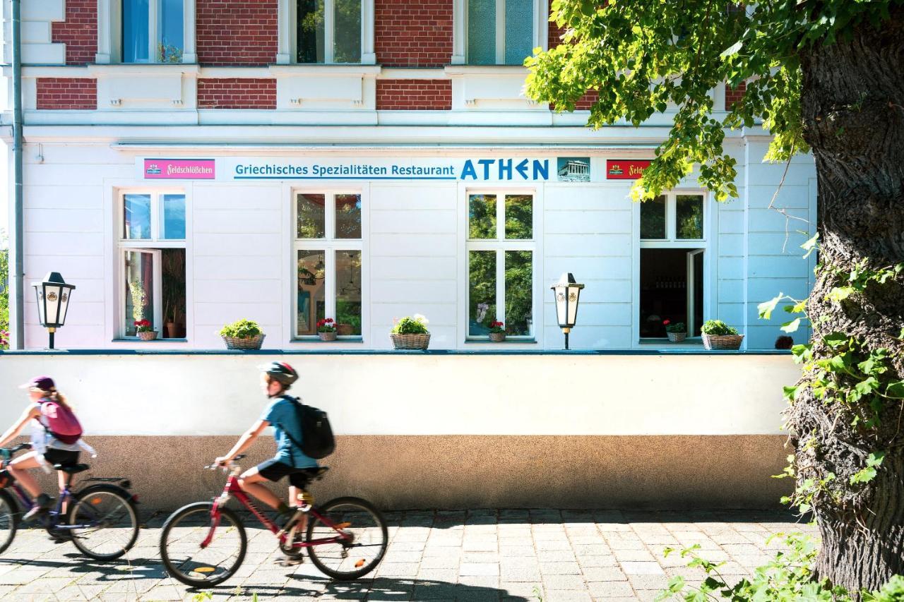 Hotel Am Hain Lübben Exterior foto